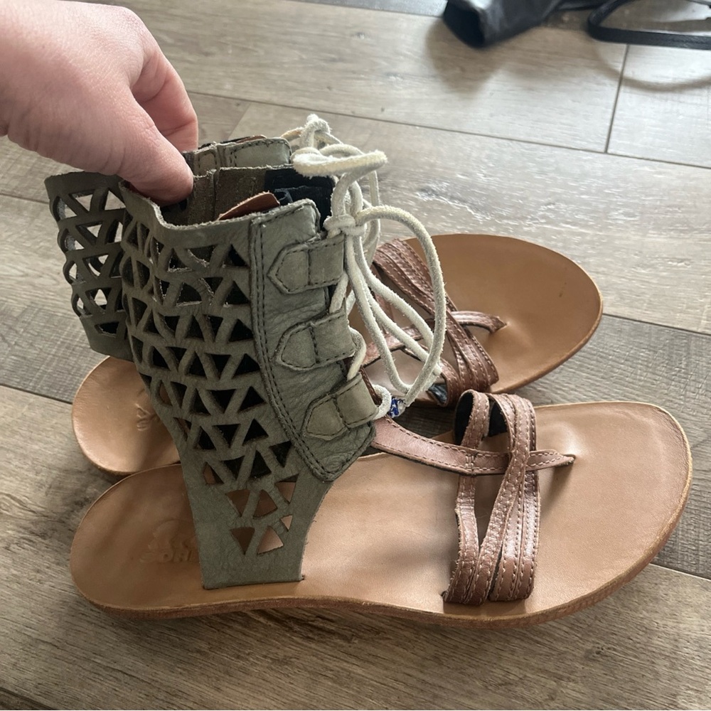 Sorel Women's Cutout Sandals in Green and Brown